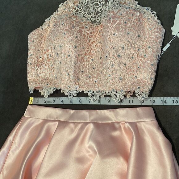 Women’s Satin & Lace Halter Short Prom Party Dress 2 Pieces Size 4 NWT - Picture 8 of 13